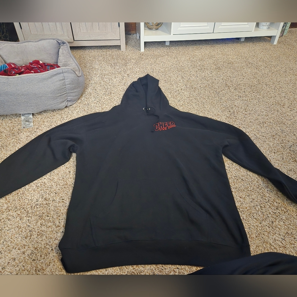 Cheer LIVE 2022 Hoodie Sweat Shirt 2XL Unisex